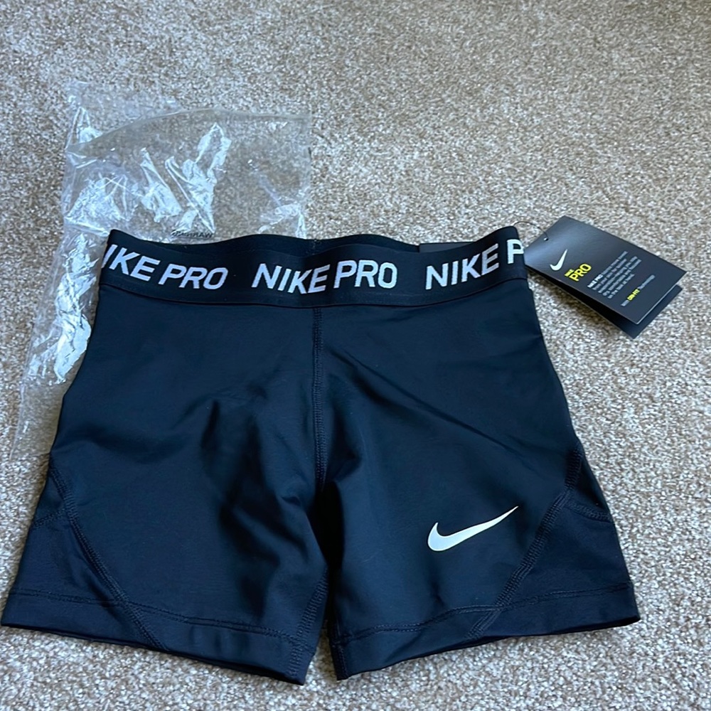 Black athletic Shorts
